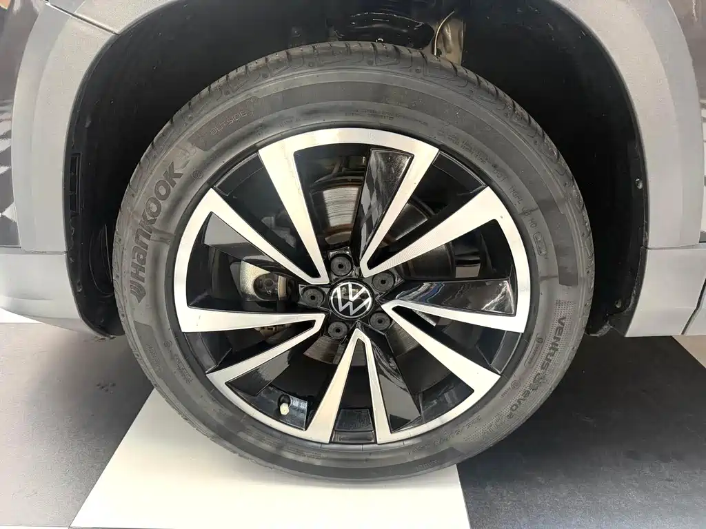 Volkswagen Tharu — миниатюра 8