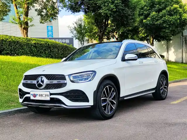 MERCEDES-BENZ GLC