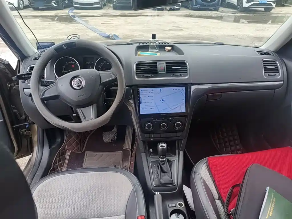 Skoda Yeti — миниатюра 10