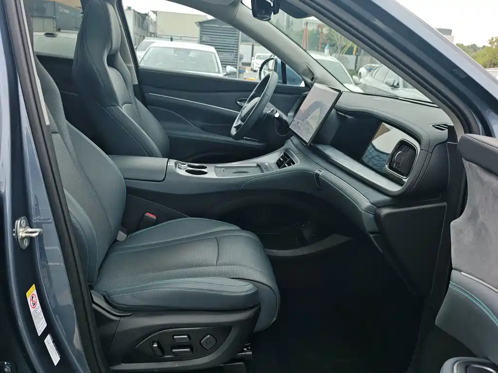 BYD Морской лев 07 DM-i — миниатюра 22