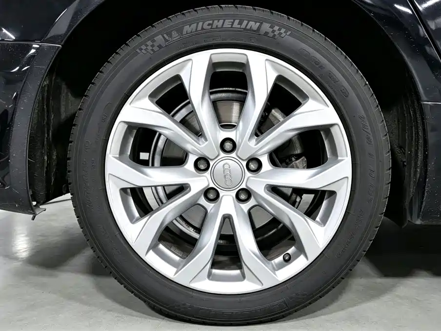 Audi A6L — миниатюра 12
