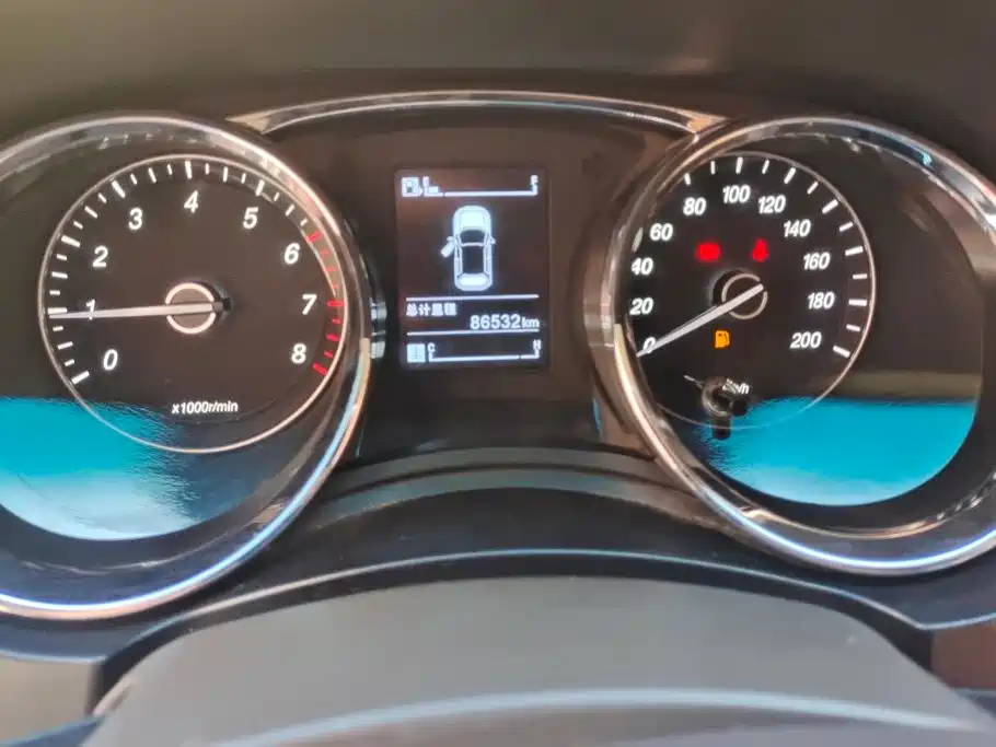Wuling Hongguang — миниатюра 14