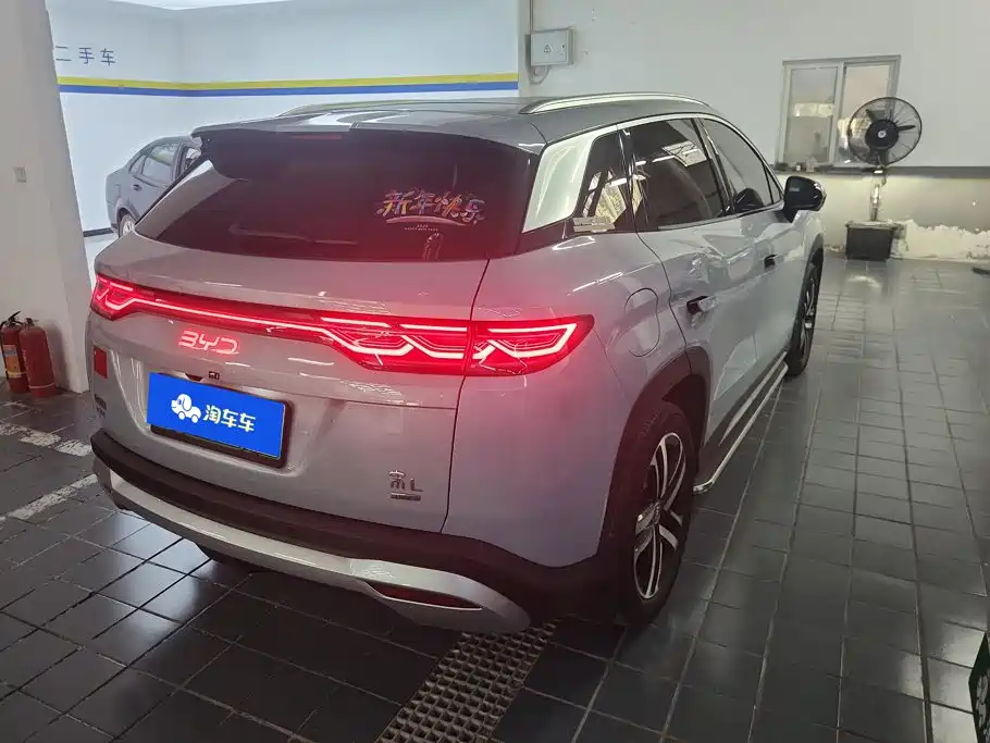 BYD L DM-i — миниатюра 3