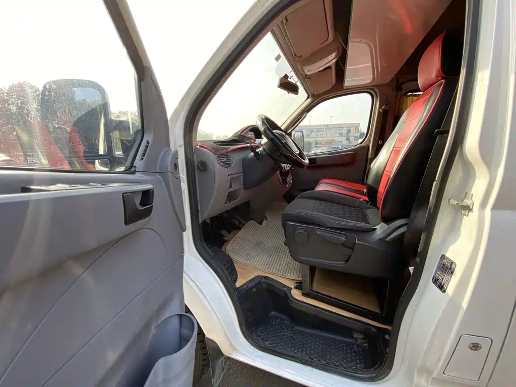 SAIC MAXUS XINTU V80