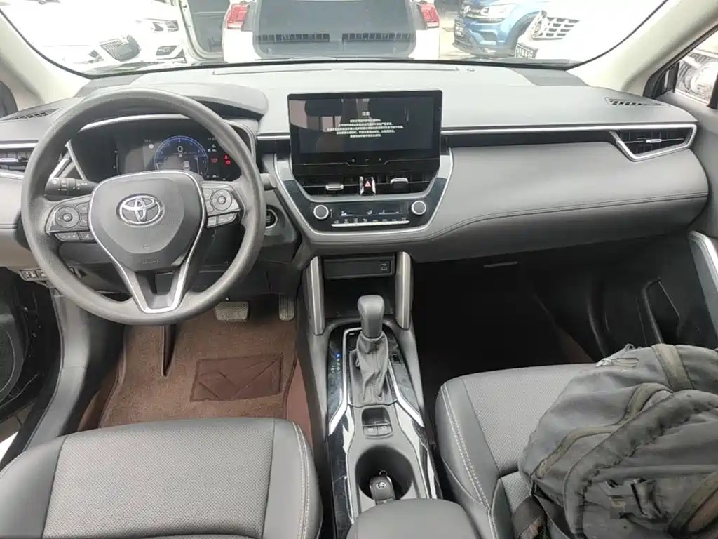 Toyota Frontlander — миниатюра 10