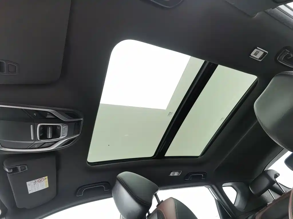 Geely Binyue — миниатюра 14
