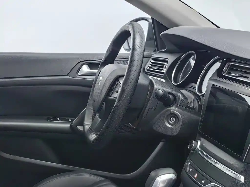 Peugeot 408 — миниатюра 22