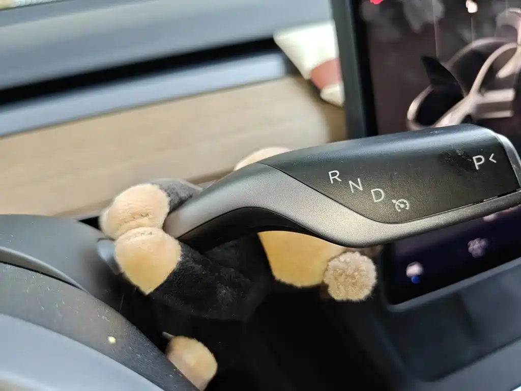 Tesla Model 3 — миниатюра 15