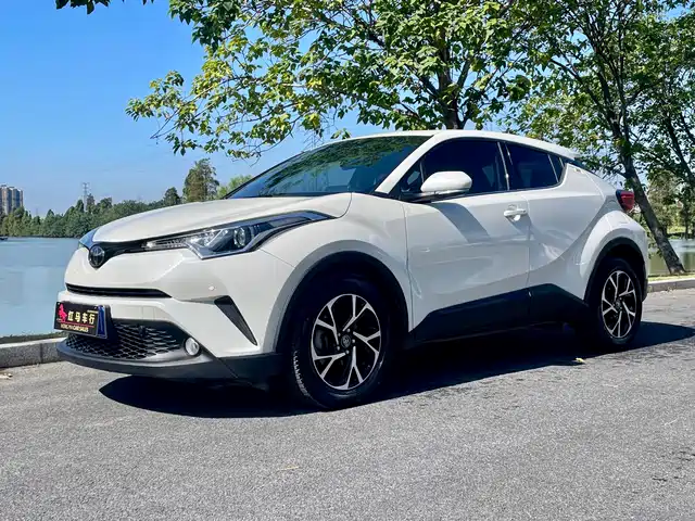 TOYOTA C HR 2019