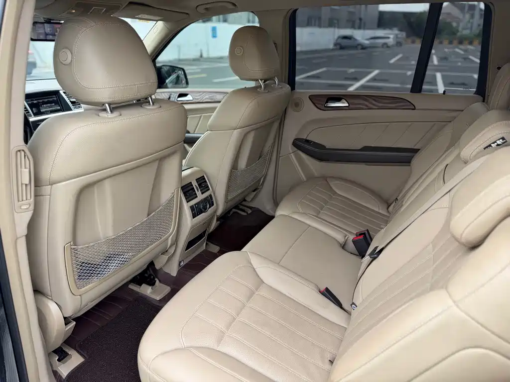 Mercedes-Benz GL-Class — миниатюра 7