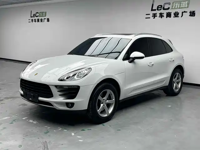PORSCHE MACAN 2017
