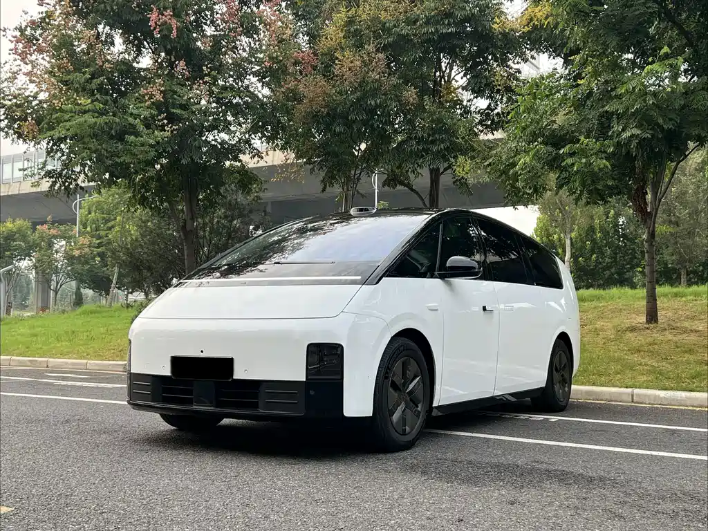 Li Auto Li MEGA — миниатюра 7