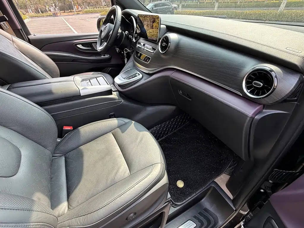 MERCEDES-BENZ V CLASS