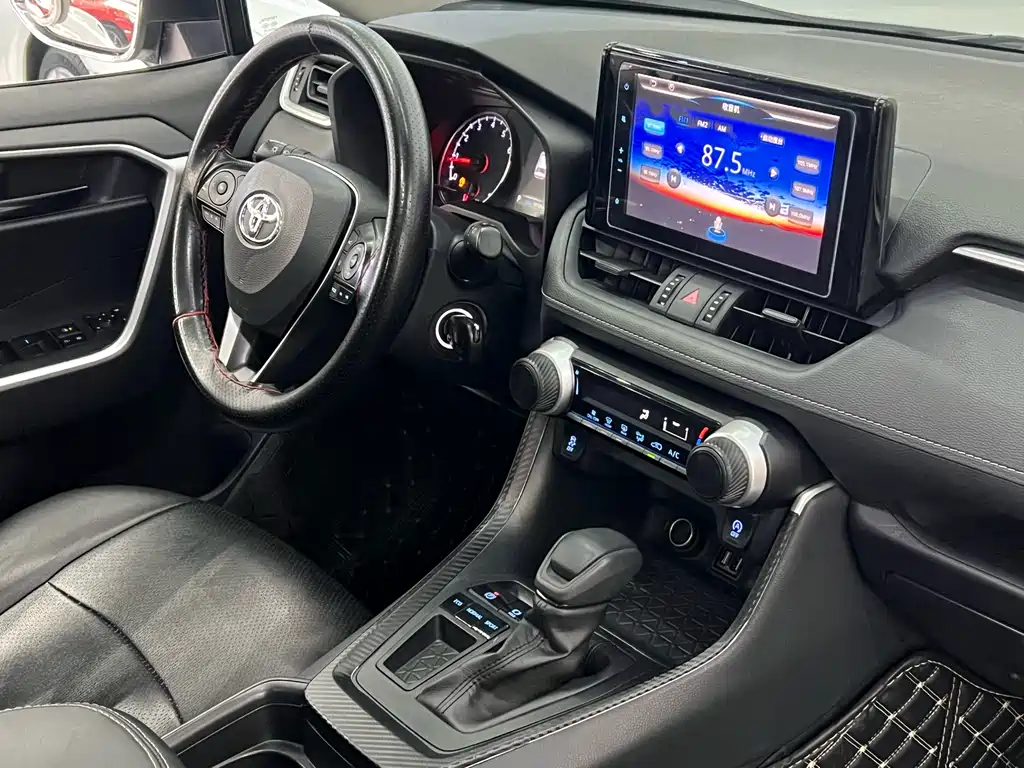 TOYOTA RAV4 RONGFANG