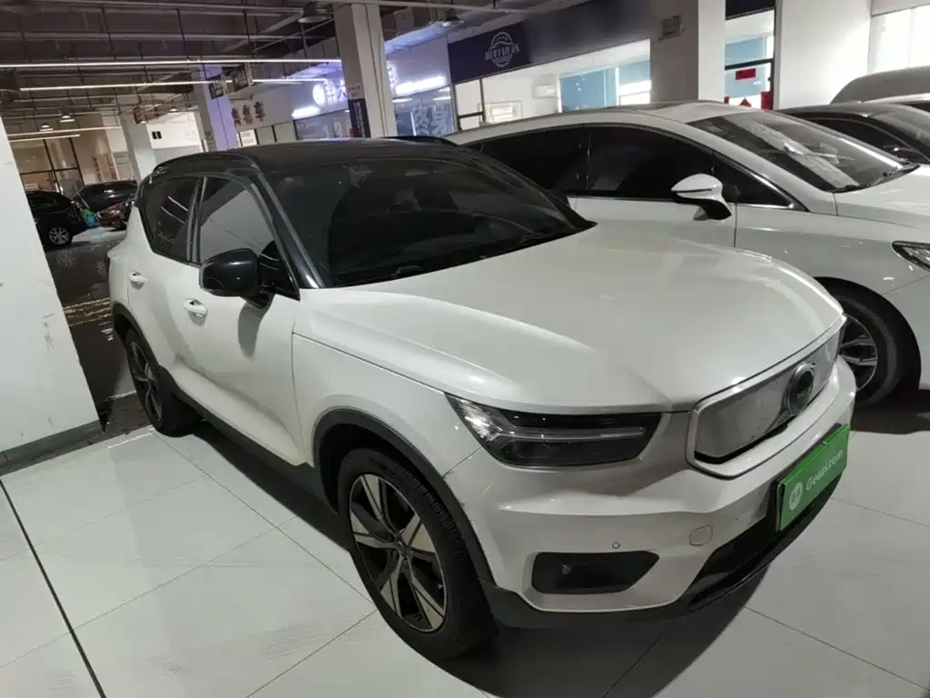 Volvo XC40 NEV — миниатюра 4