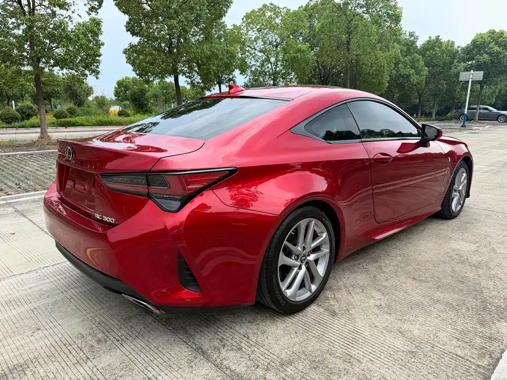 Lexus RC — миниатюра 12