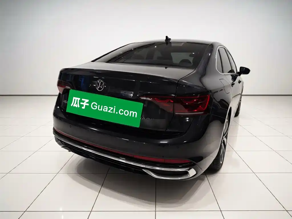 Volkswagen Sagitar — миниатюра 4
