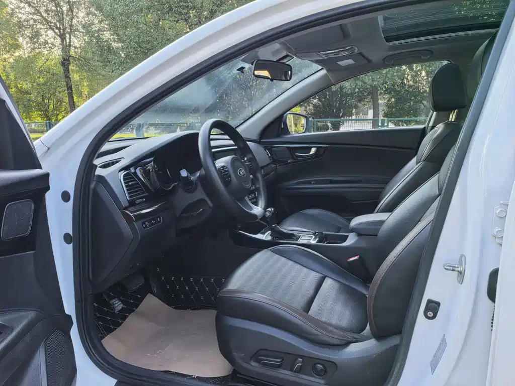 Kia K4 — миниатюра 7