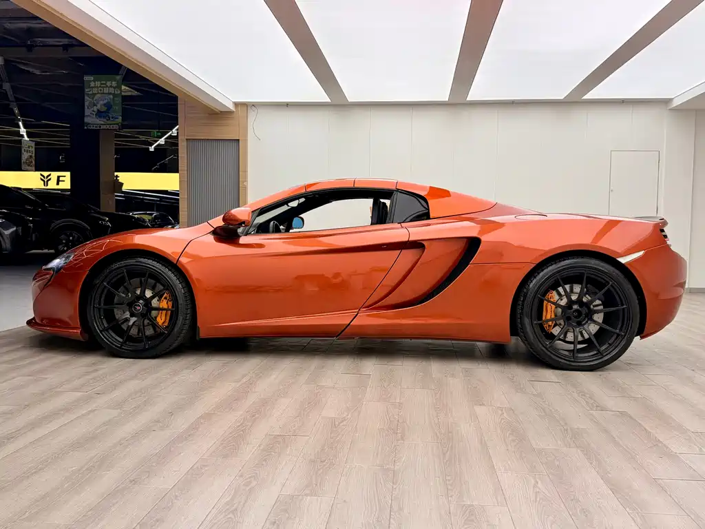 McLaren 625C 2015 3.8T Spider