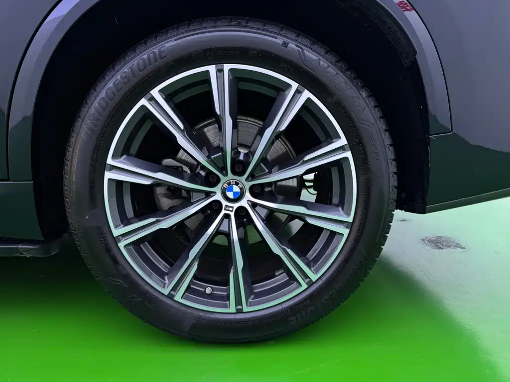 BMW X5 (Import) — миниатюра 39