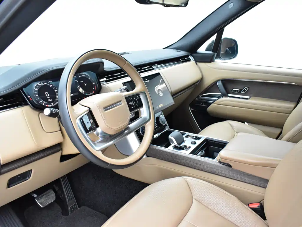 Land Rover Range Rover 2023 3.0 L6 400PS Long Wheelbase