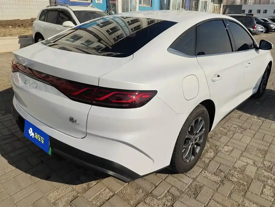 BYD QIN L