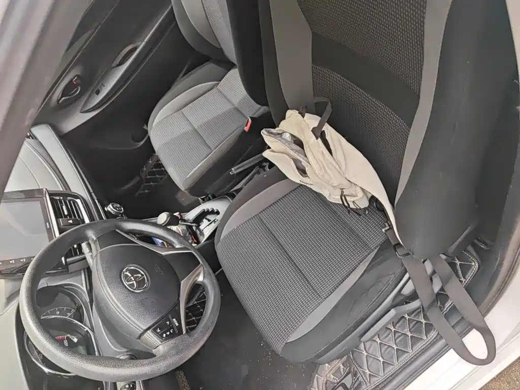 Toyota Vios FS — миниатюра 11