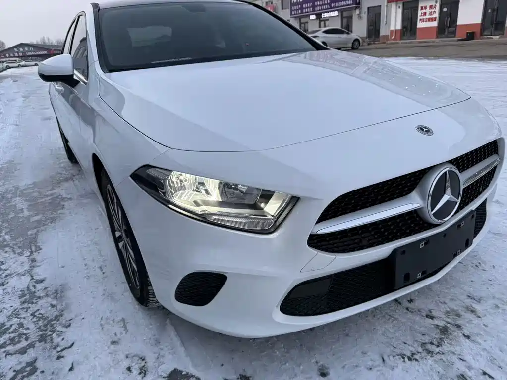 MERCEDES-BENZ A CLASS
