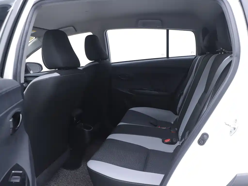 TOYOTA YARIS L ZHIXUAN