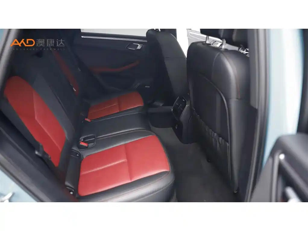 Porsche Macan — миниатюра 8
