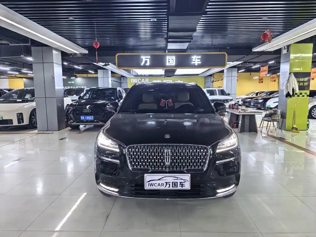 Lincoln Corsair 2021