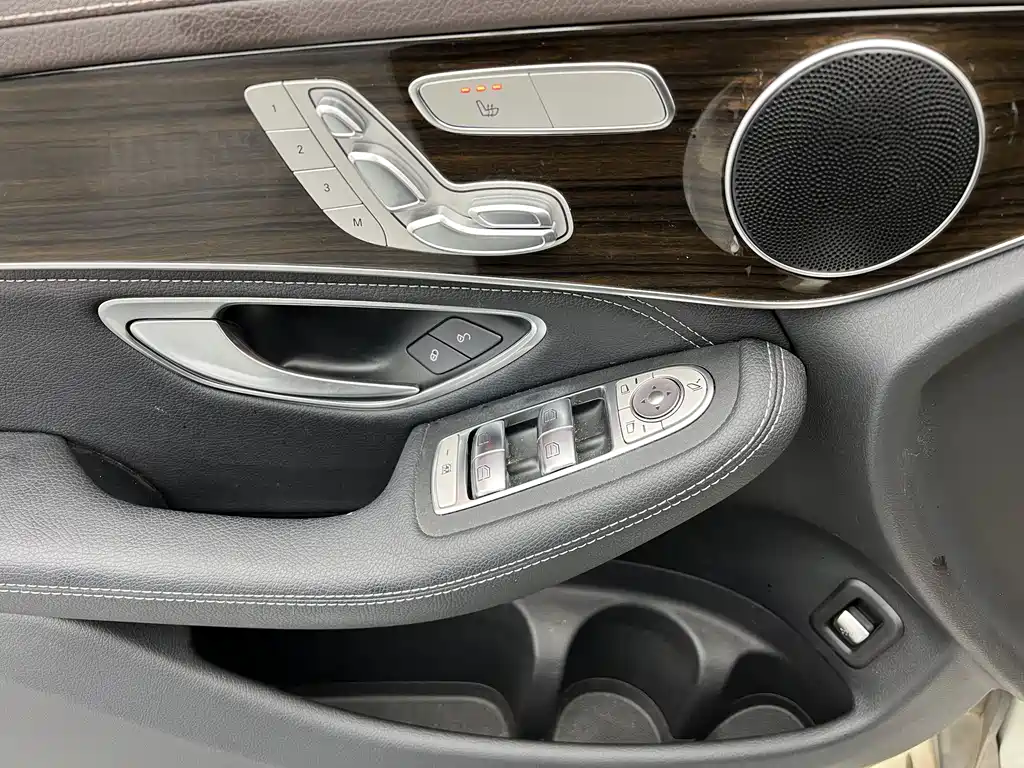 Mercedes-Benz GLC 2019 GLC 260 L 4MATIC Luxury