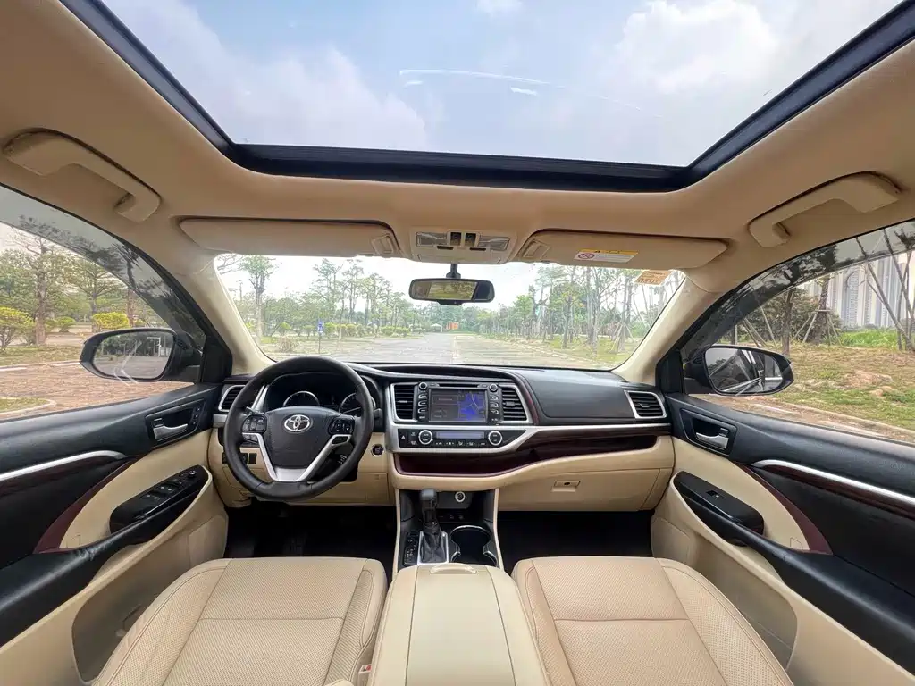 Toyota Highlander — миниатюра 12