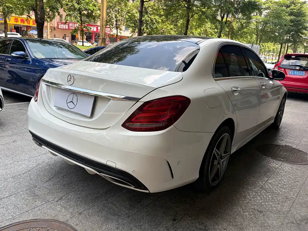 Mercedes-Benz C-Class — миниатюра 9