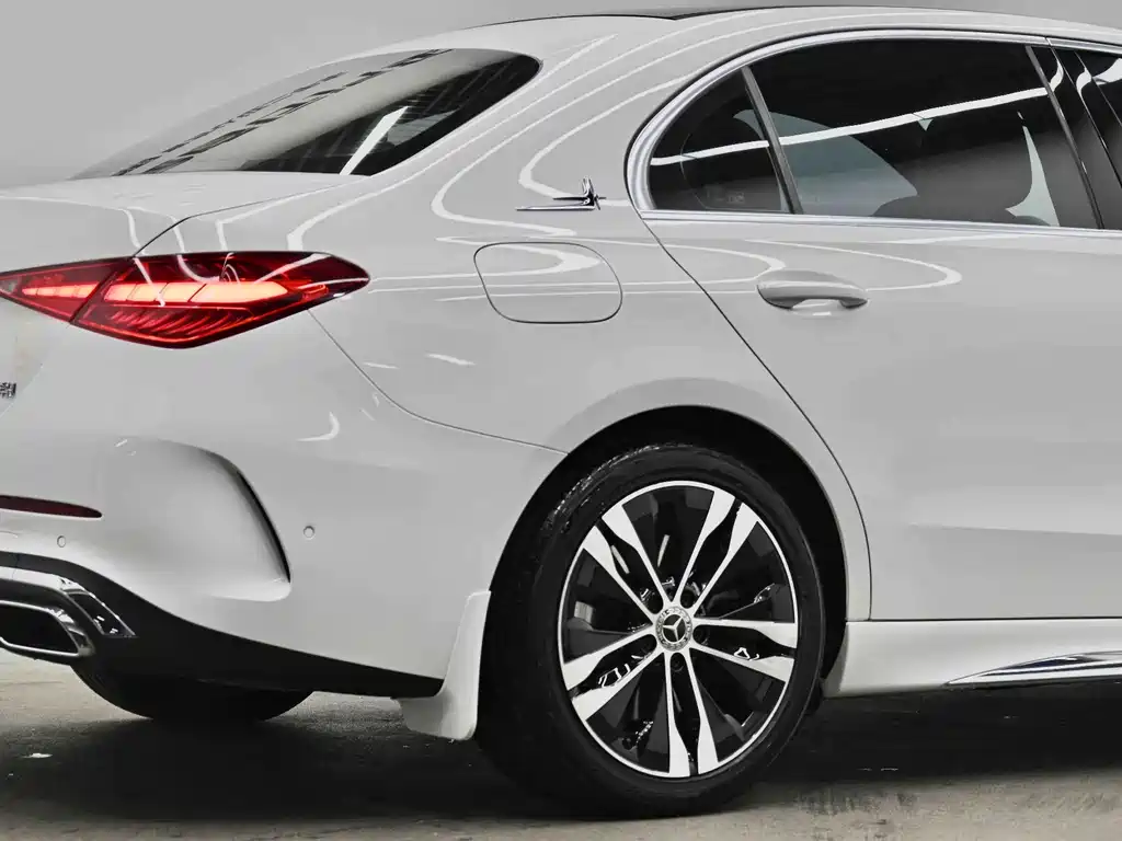 Mercedes-Benz C-Class New Energy — миниатюра 11