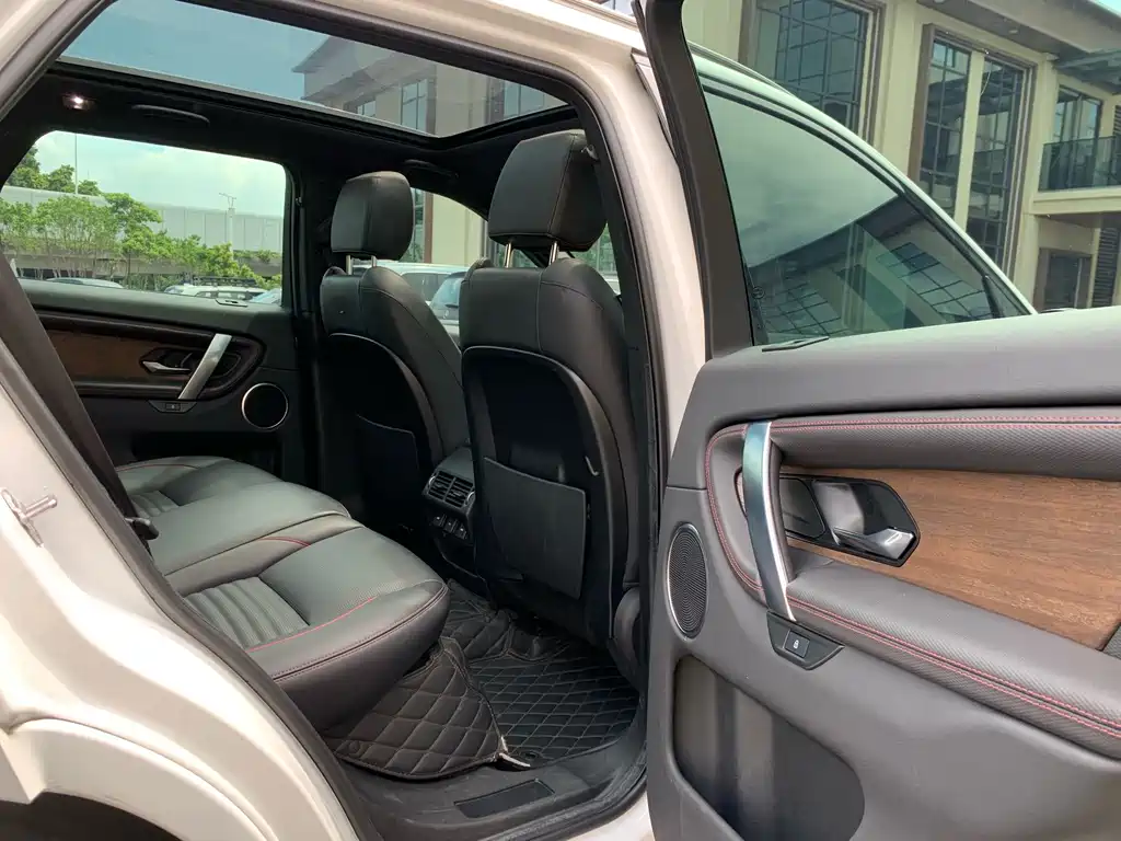 Land Rover Discovery Sport — миниатюра 17