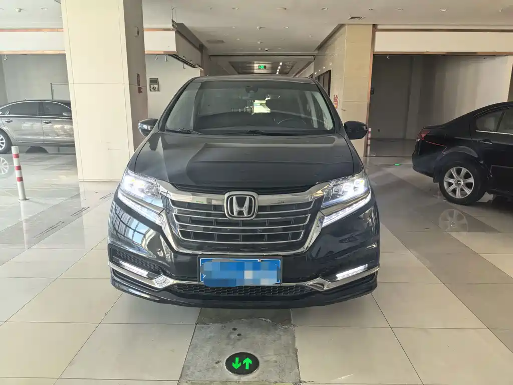Honda Elysion — миниатюра 2