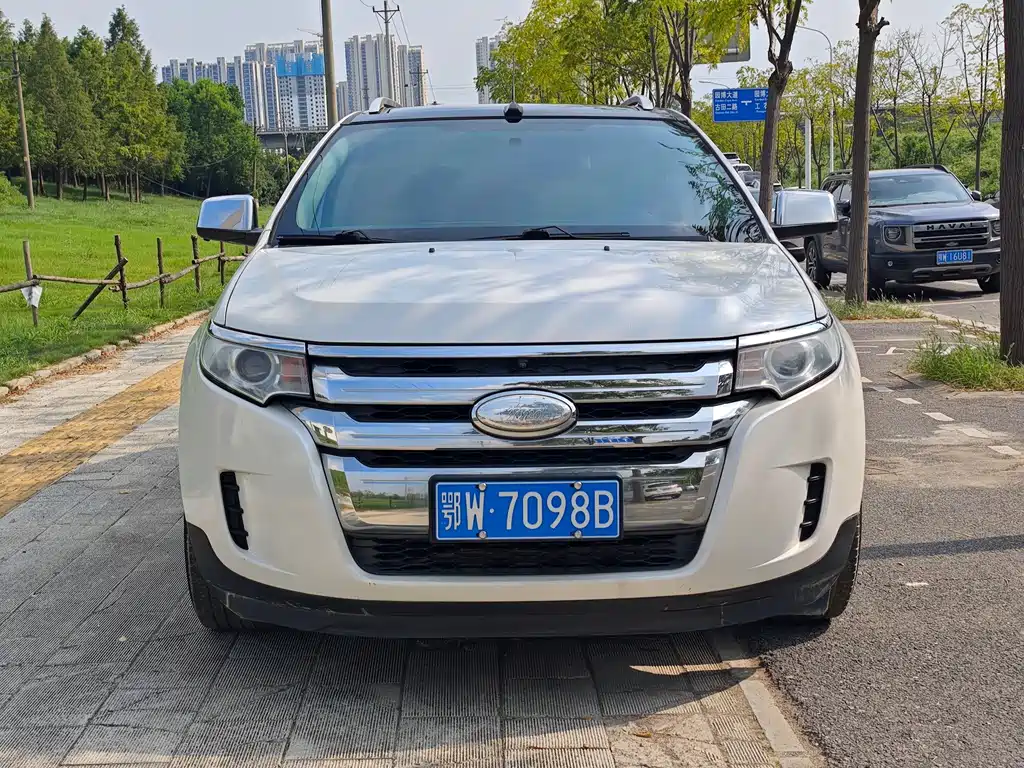 Ford Edge (Import) — миниатюра 2
