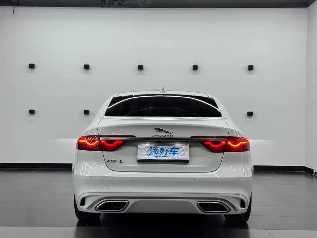 JAGUAR XFL