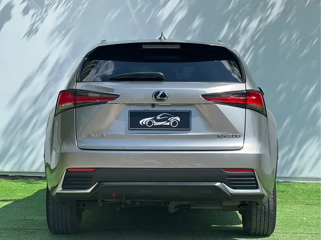 Lexus NX 2020 200 VI