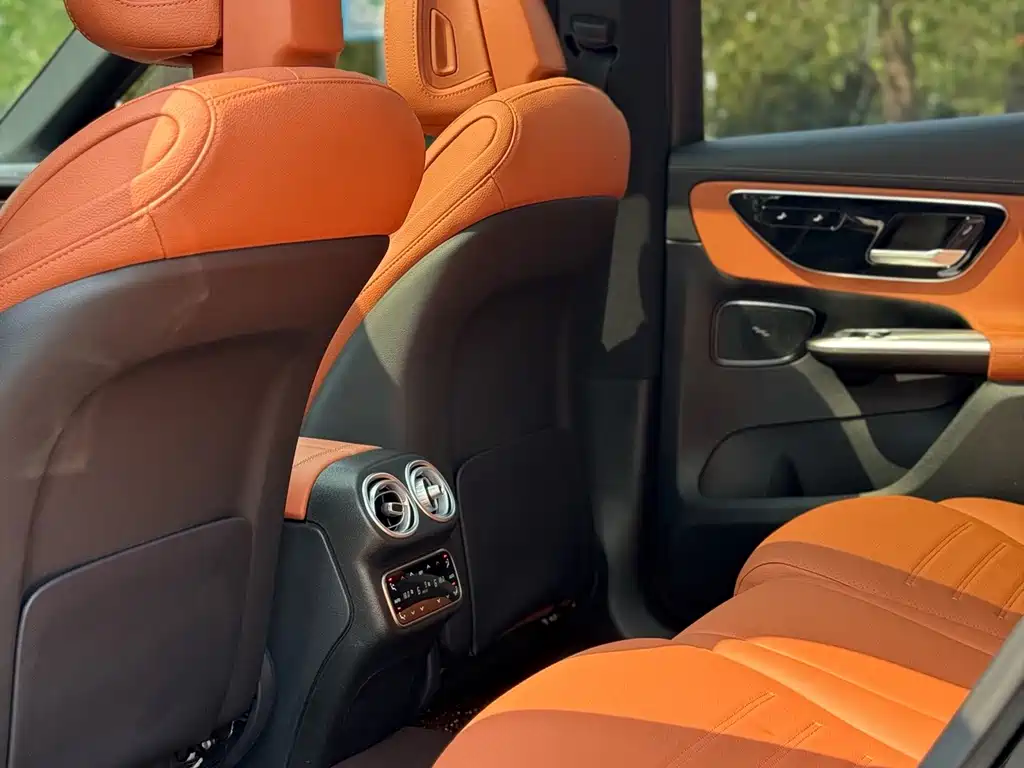 Mercedes-Benz GLC — миниатюра 5