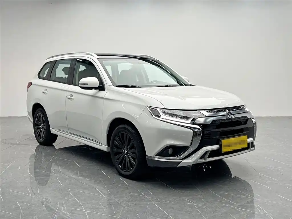 Mitsubishi Outlander 2021 2.0L Enjoy 5 мест