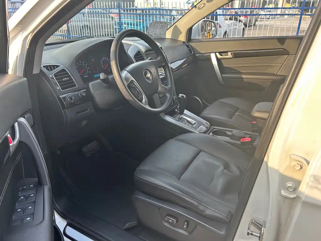 Chevrolet Captiva — миниатюра 9