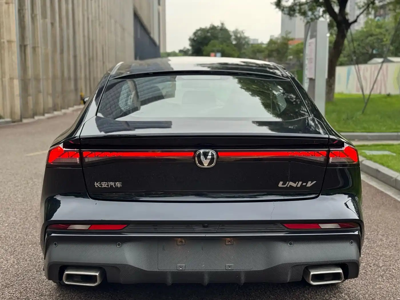 Chang'an UNI-V 2025 Черный из Китая