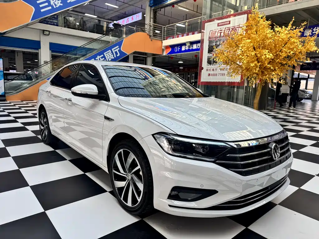 Volkswagen Sagitar 2022