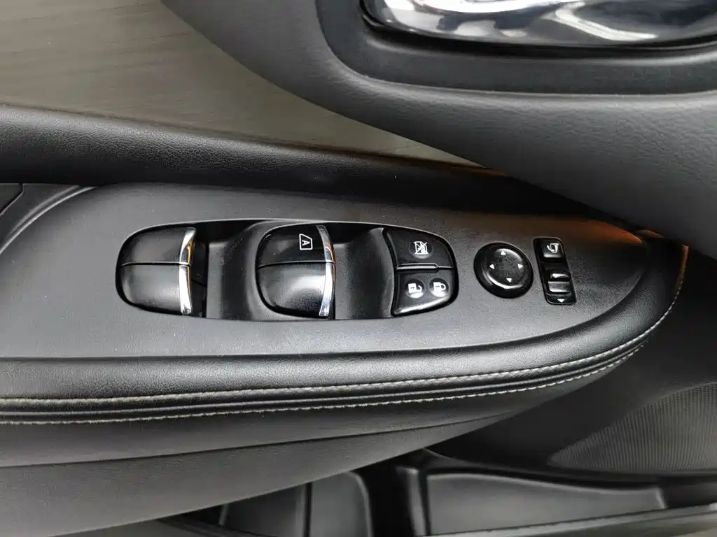 Nissan Murano — миниатюра 9
