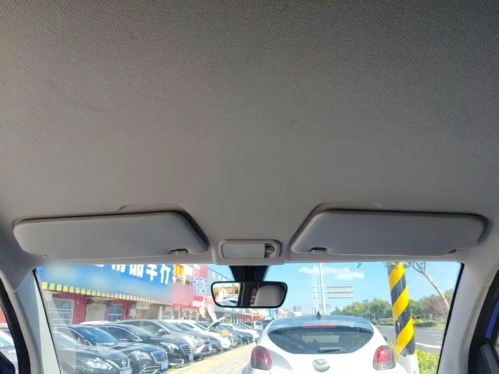 Wuling MINIEV — миниатюра 18