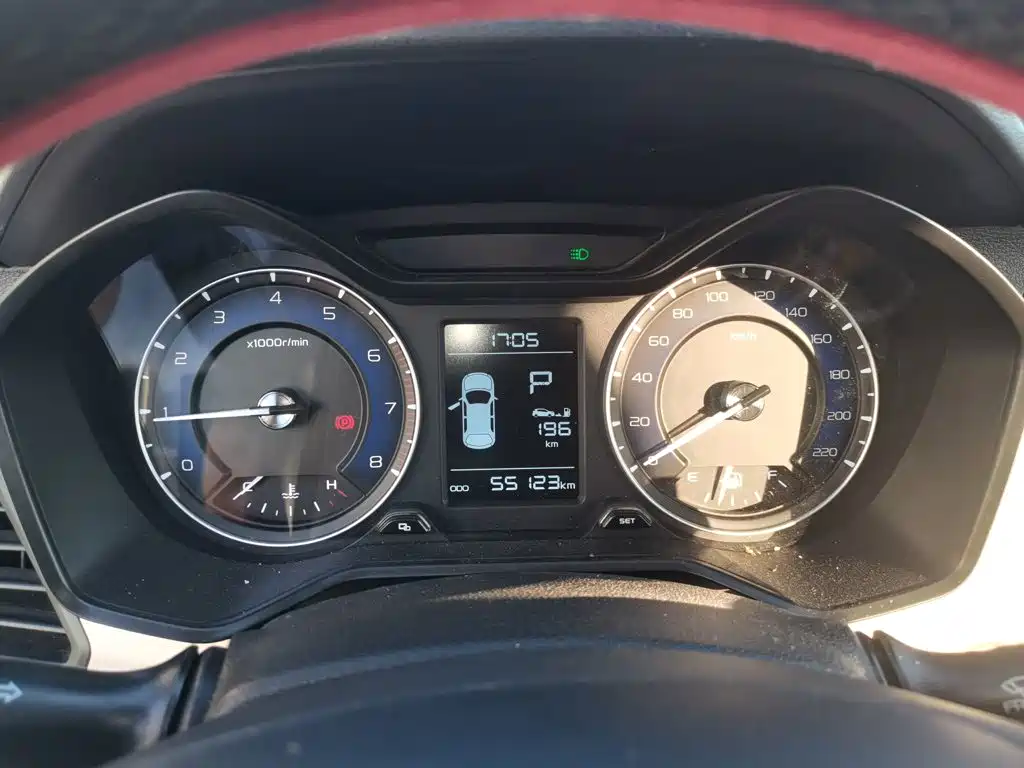 Geely Vision X3 — миниатюра 7