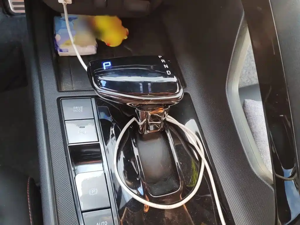 Hyundai Elantra — миниатюра 7