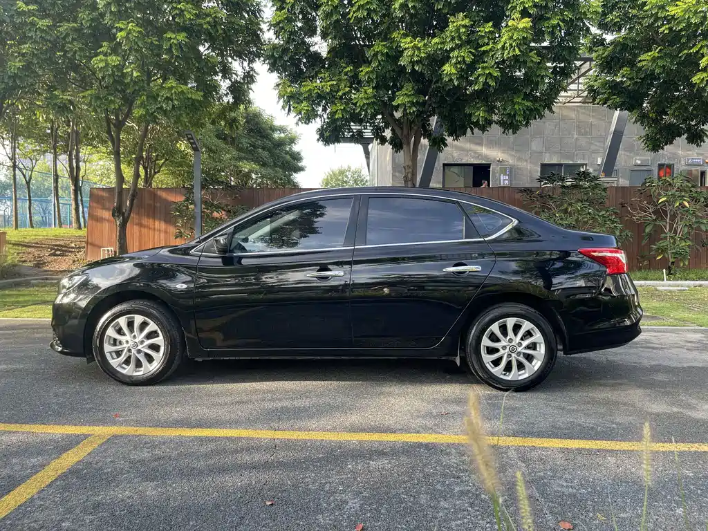 Nissan Sylphy — миниатюра 4